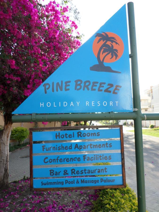 Pinebreeze Holiday Resort Nyali Beach Exterior photo